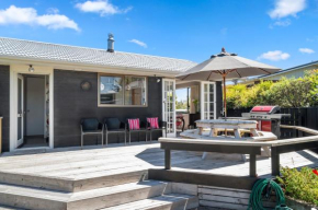 Cute on Kew - Taupo Holiday Home
